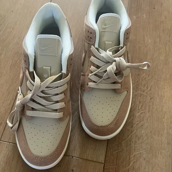 Nike Dunks Tan Suede and Cream Dunks Men’s 8 Women’s 10 NWOT - Picture 1 of 7